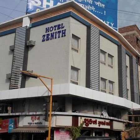 Hotel Zenith สุรัต ภายนอก รูปภาพ