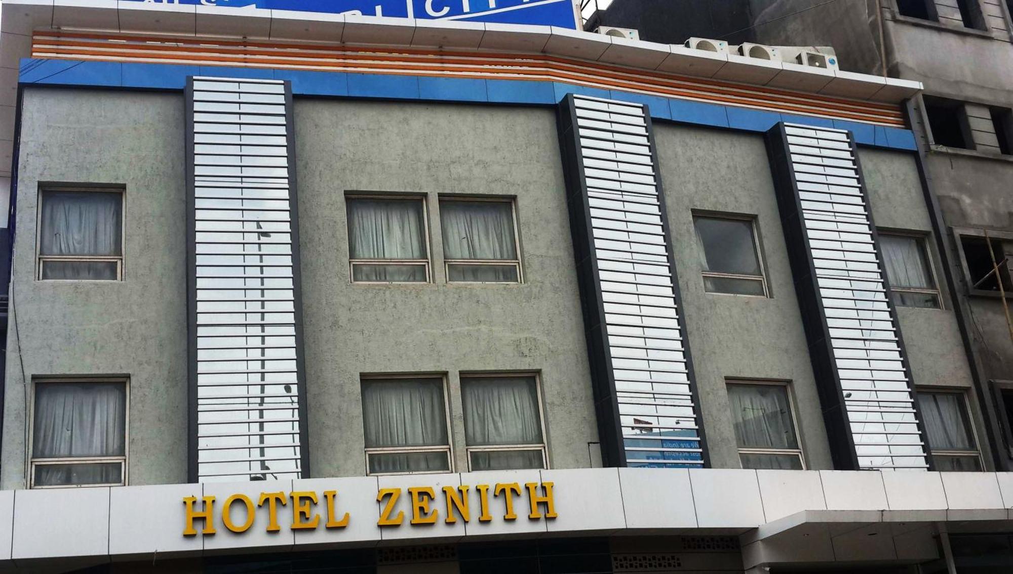 Hotel Zenith สุรัต ภายนอก รูปภาพ