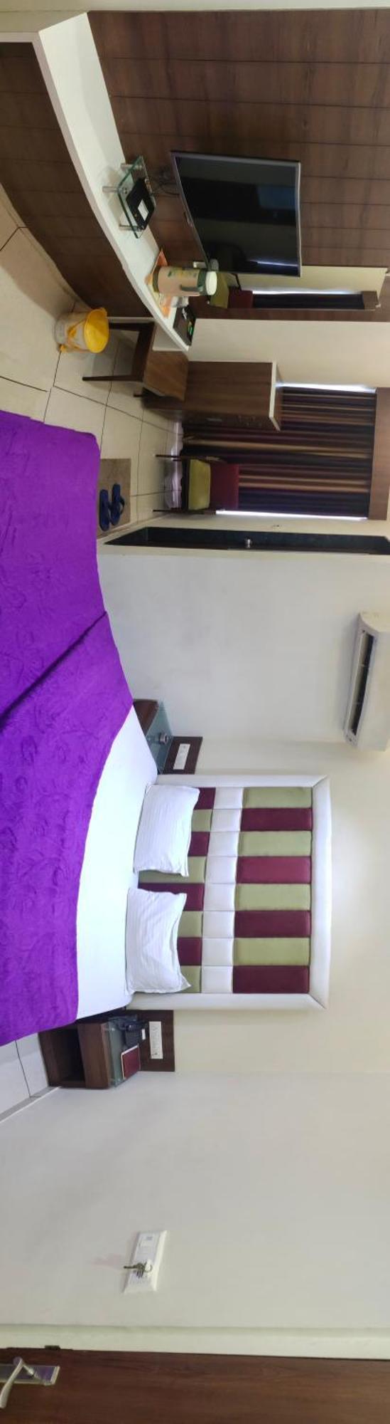 Hotel Zenith สุรัต ภายนอก รูปภาพ