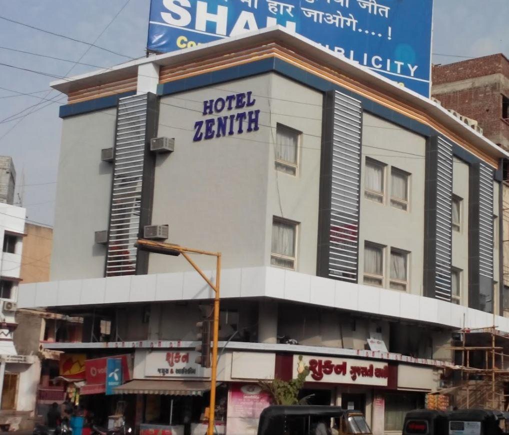 Hotel Zenith สุรัต ภายนอก รูปภาพ